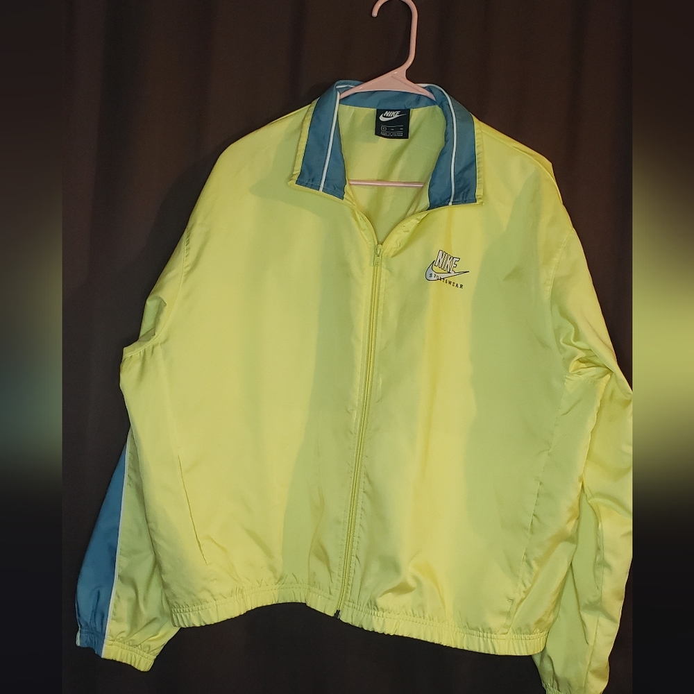 Nike windbreaker